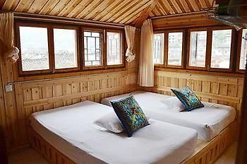 Отель Fenghuang Post House Экстерьер фото